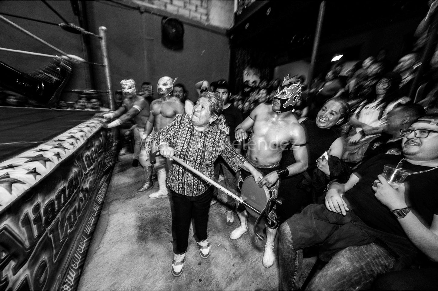 La Señora, La Señora, La Señora - 2 de 4